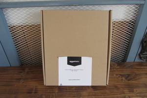 lot 17 image: Amazon Basics Clear Sheet Protectors for 3-Ring Binders - Letter Size (100 Pack)