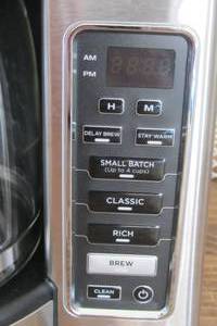 lot 98 image: Ninja - Ninja Coffee 12-Cup Coffee Brewer CE251 - Silver