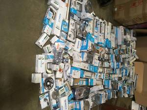 Lot of assorted Moen Bath accessories various models and conditions see pictures