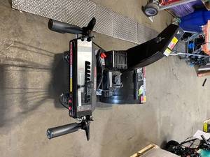 Legend Force 24 in. Two-Stage Gas Snow Blower with Electric Start in working condition see pics carefully 