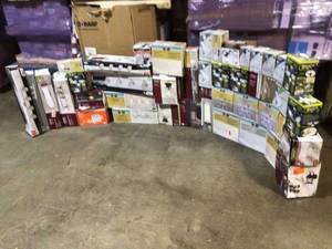 Lot of assorted Ligthing various models abd conditions open box customer returns see pictures