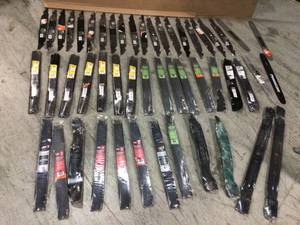 lot 6 image: Lot of New Assorted Lawn Mower Blades various brands and models  Customer Returns See Pictures
