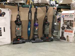 lot 18 image: Lot of assorted Vaccuums Customer Returns See pictures