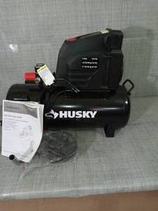 lot 30 image: 8G 150 PSI Hotdog Air Compressorby Husky - open box not used -SEE PICTURES