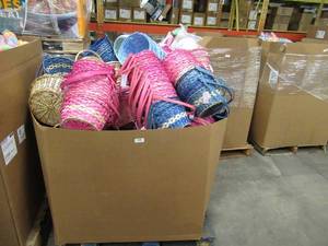 Pallet of Miscellaneous New Easter Baskets
