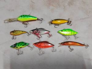 lot 1 image: 8-Assorted Lures-Rapala And Others