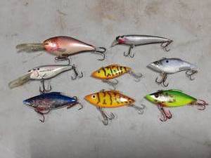 lot 2 image: 8-Assorted Lures-Rapala And Others