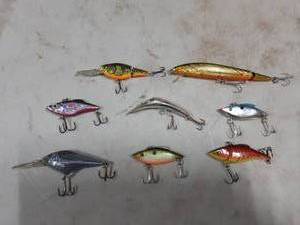 lot 11 image: 8-Assorted Lures-Rapala And Others