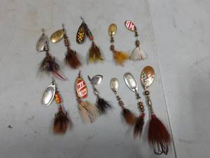 lot 20 image: 11 Meps Buck Tail spinners