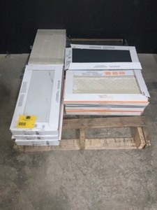 lot 11 image: ASSORTED FLOOR AND WALL TILES. SEE PICTURES