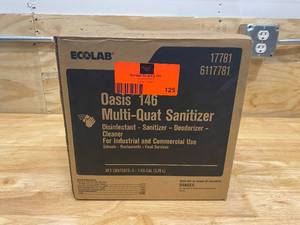 lot 125 image: ECOLAB Case of Oasis 146 Multi-Quat Sanitizer (4 gallons)