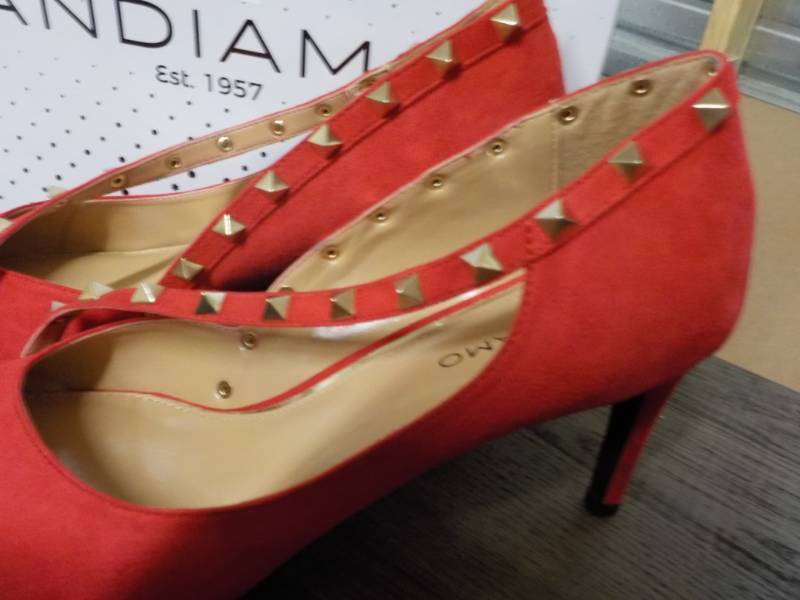 Andiamo size 10M mandy red heels ne...