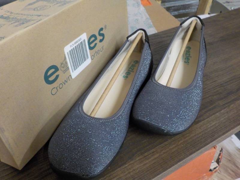 Ezies size 8 12 joyful grey shim shoes...
