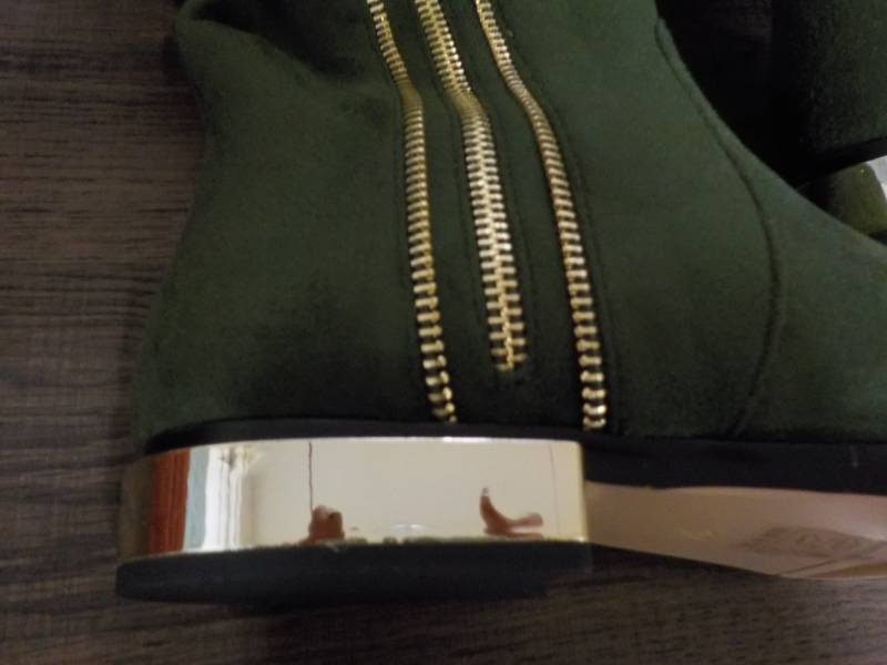 Lady Couture size 37  Upton olive b...