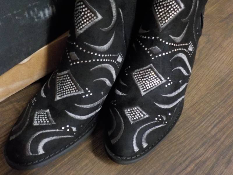 Ninety Union sedona black size 11 b...