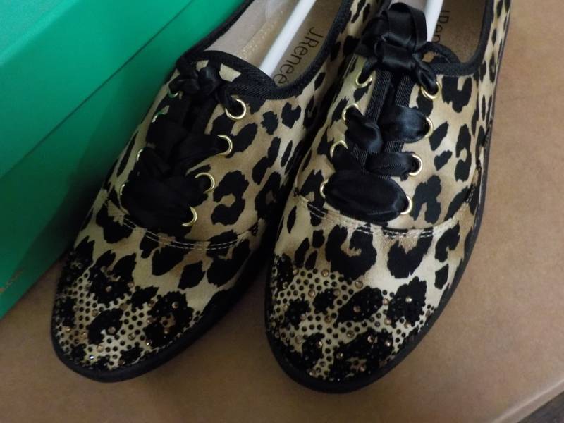 j.renee schooner leopard print size...