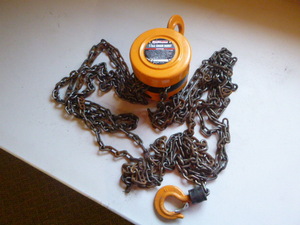 Haul Master 1 Ton Chain Hoist