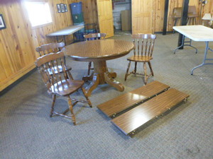 Round Dining Table and 4 Chairs