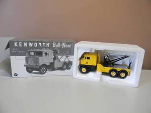 FIRST GEAR - 1953 KENWORTH BULL-NOSE TOW TRUCK - PRECISELY 134 SCALE DIE CAST METAL REPLICA - NEW IN BOX - GREAT PIECE - SEE PICTURES