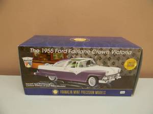 FRANKLIN MINT 1955 FORD FAIRLANE CROWN VICTORIA - 124 SCALE LIMITED EDITION - NEW IN BOX - GREAT PIECE - SEE PICTURES
