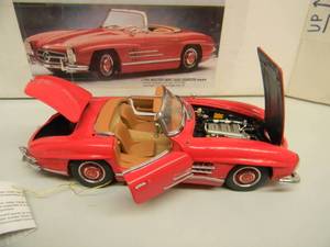 FRANKLIN MINT 1960 MERCEDES-BENZ 300SL ROADSTER 124 SCALE - NEW IN BOX - AWESOME - SEE PICTURES
