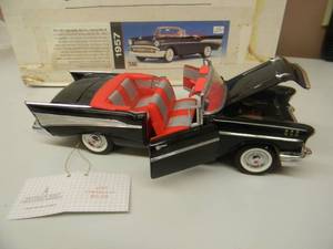 FRANKLIN MINT 1957 CHEVROLET BEL AIR CONVERTIBLE 124 SCALE - NEW IN BOX - AWESOME - SEE PICTURES