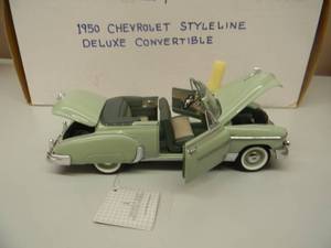 FRANKLIN MINT 1950 CHEVROLET STYLELINE DELUXE CONVERTIBLE 124 SCALE - NEW IN BOX - AWESOME PIECE - SEE PICTURES
