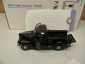 FRANKLIN MINT 1940 FORD PICKUP TRUCK 124 SCALE - NEW IN BOX - AWESOME PIECE - SEE PICTURES