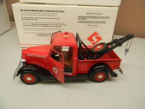 Solido Ford V8 Texaco Wrecker Tow Truck 119 Diecast - NEW IN BOX - AWESOME PIECE - SEE PICTURES