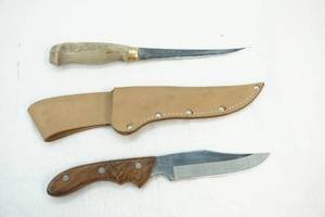 lot 10 image: knives