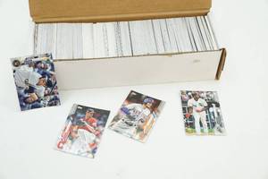 lot 20 image: sport trading cards