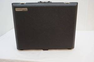 lot 24 image: travel master case