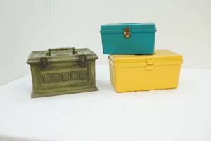 lot 27 image: vintage sewing boxes