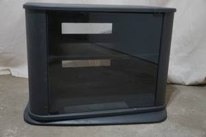 lot 67 image: Entertainment center