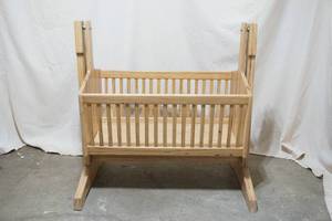 lot 71 image: Hickory basinet crib