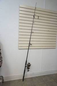 lot 104 image: Shimano reel, sea spin rod