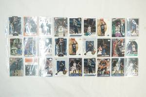 lot 113 image: Kevin Garnett trading cards