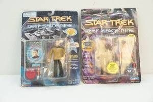 lot 132 image: StarTrek figures