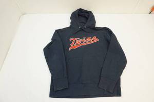 lot 234 image: MN Twins hoodie