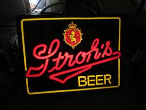 lot 7 image: (RM5) Lighted Strohs Beer Bar Sign...
