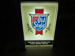 lot 12 image: (RM5) Lighted Heilemans Old Style ...