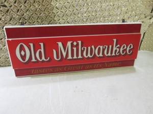 lot 13 image: (RM5) Lighted Old Milwaukee Beer Ba...