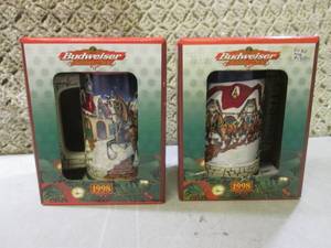 lot 23 image: (BSB) 2 Budweiser 1998 Holiday Stei...