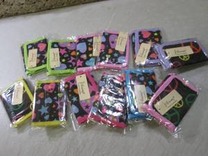 lot 53 image: (BSB) Lot of 12 Assorted Kids Velcr...
