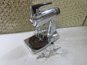 lot 65 image: (F-0) Vintage Sunbeam Chrome Kitche...