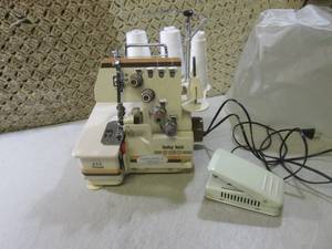 lot 66 image: (F-1) Baby Lock 5180 Surger Sewing ...