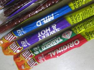 lot 76 image: (EC2) 24 Assorted Slim Jim Smoked S...