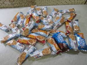 lot 99 image: (C-2) Assorted Breakfast Cereal Bar...