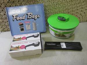 lot 111 image: (F-2) Reusable Silicone Food Bags, ...