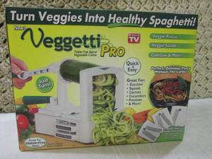 lot 113 image: (F-0) Veggetti Pro Table-Top Spiral...